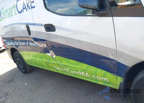 2015 Nissan Nv200 Sv z USA, uszkodzony, nr VIN 3N6CM0KN1FK712123